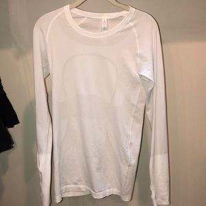 women’s lululemon compression workout shirt